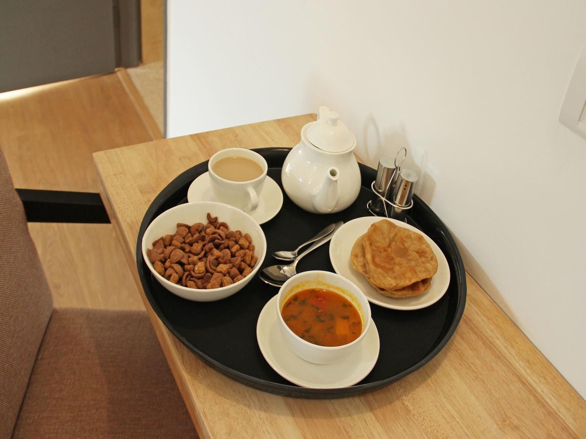 Hotel Oyo 9306 Near Iit 2*