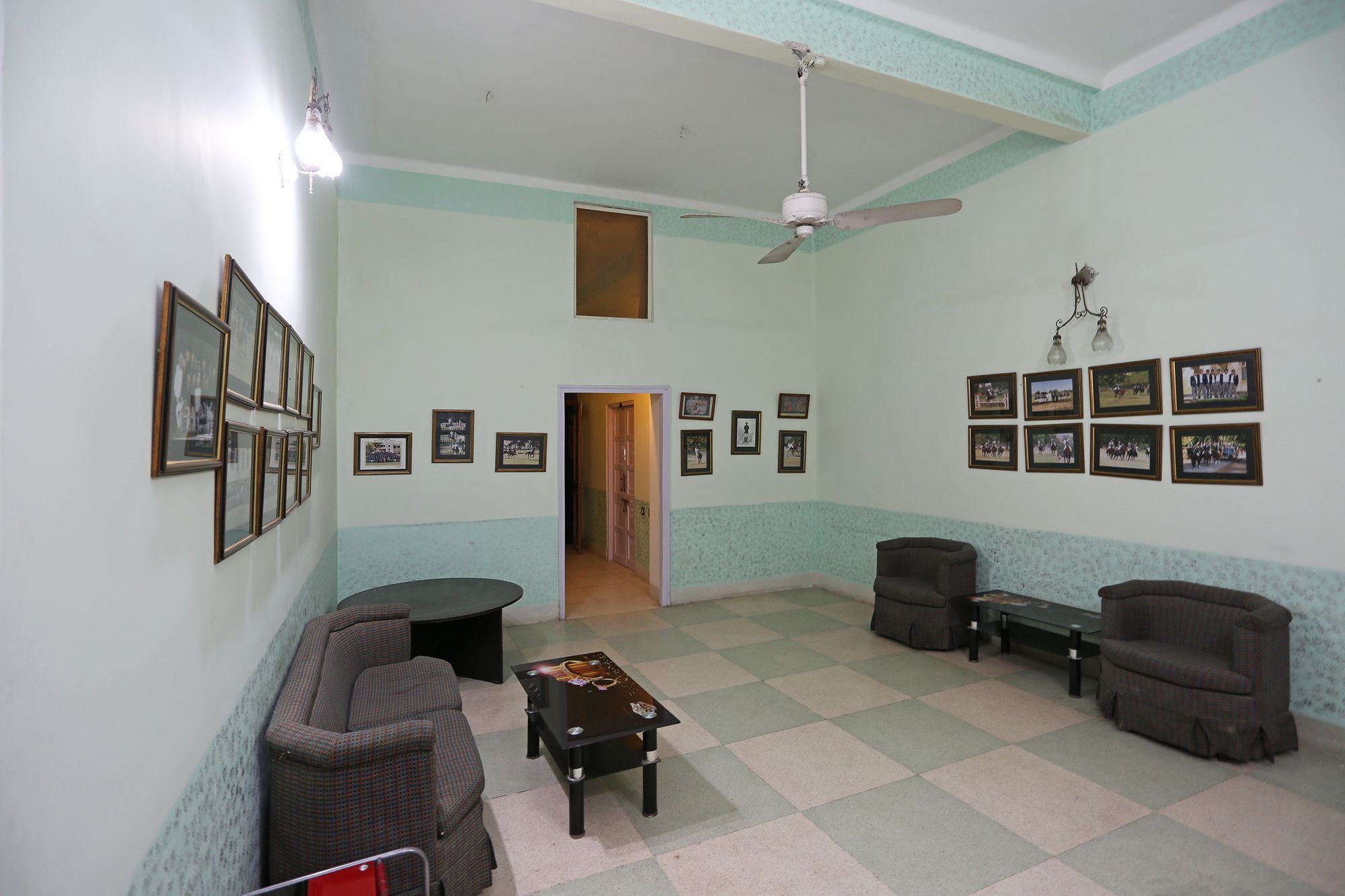Hotel Oyo 9306 Near Iit